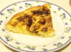 Torta di mele con marmellata di albicocche