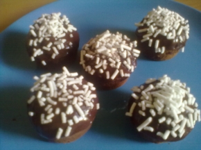 muffin doppio cioccolato con glassa al cioccolato