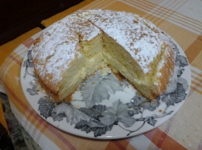 PAN DI SPAGNA FARCITO CON CREMA