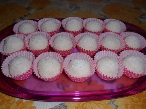 Tartufi al cioccolato bianco e cocco