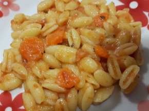 Gnocchetti al sugo con carote