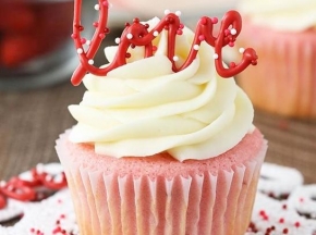 romantic rose cupcake