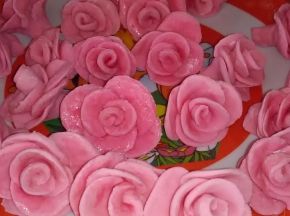Rose in pasta di zucchero