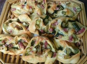 Girelle con zucchine e pancetta