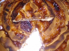 Crostata di marmellata di pesca