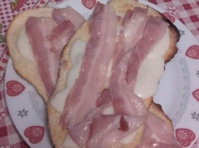 Lingue di pizza scamorza e bacon