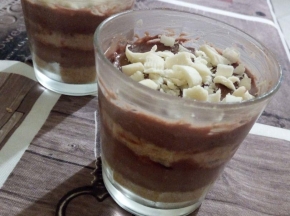 Bicchierini di cheesecake alla nutella