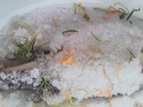 Branzino in crosta di sale