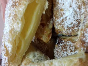 Sfogliatelle con crema