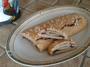 Strudel di frolla al grano saraceno e confettura di mirtilli