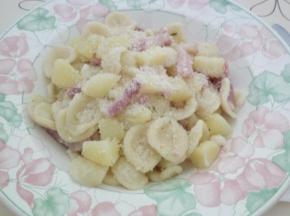 Orecchiette patate e pancetta