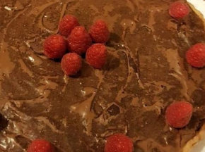 Crostata con nutella e lamponi