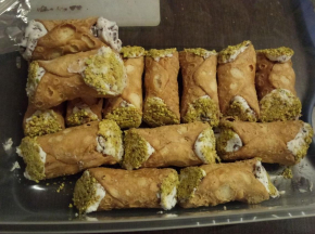 Cannoli al pistacchio
