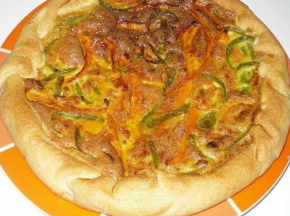 Torta salata peperoni gialli e verdi