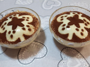 Coppette di panettone e crema pasticcera