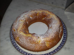 Ciambellone di mele