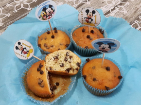 Muffin arancia, yogurt e gocce di cioccolato