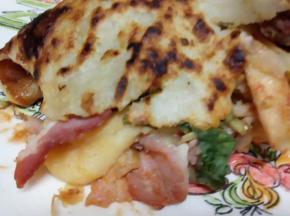 Crepes con bacon e rucola