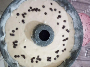 Ciambella panna caffè e gocce di cioccolato