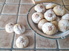Biscotti morbidi alle noci