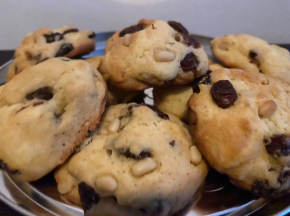 Biscotti uvetta e pinoli