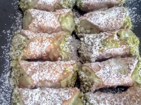 Cannoli pistacchiosi