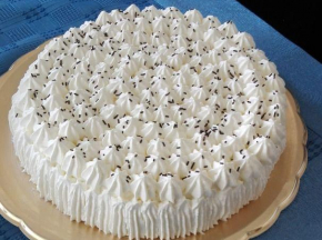 Torta con crema al cocco