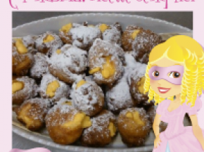 Frittelle ripiene di crema pasticcera