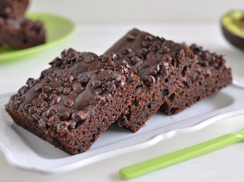 Brownie con avocado e cioccolato