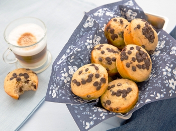 Muffin alla banana con gocce di cioccolato