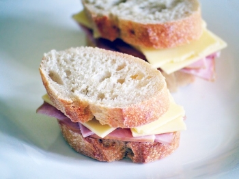 Sandwich salati: l’appuntamento irresistibile all’ora del tè