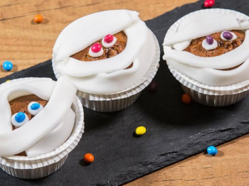 Fantasia, creatività e immaginazione: come decorare i piatti dei bambini con il cibo