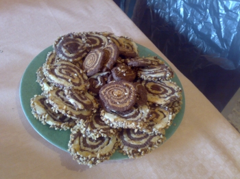 BISCOTTI DI MGRAZIA (biscotti bigusto con granella di nocciole)
