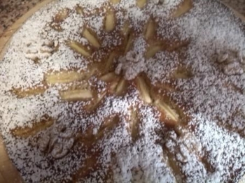 TORTA CON MELE E NOCI