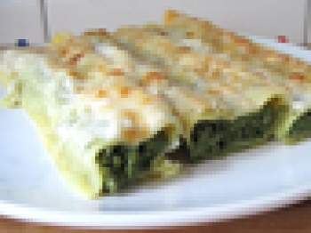 cannelloni spek, asparagi e ricotta