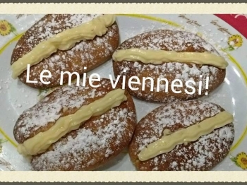Maritozzi o Viennesi... buonissimi...da gustare caldi...