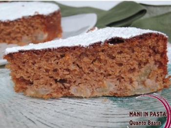 Torta con farina di castagne e pere