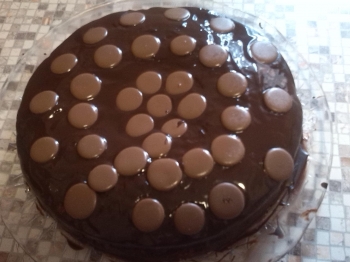 TORTA AL CAFFE' E GLASSA AL CIOCCOLATO