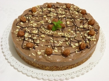 Cheesecake con crema di nocciole (nutella)