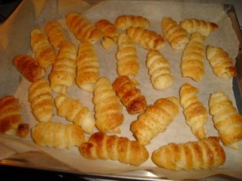 cannoli di pasta sfoglia