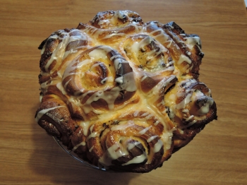 torta di rose glassata all'arancia