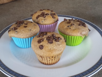 Muffin al cacao con gocce di cioccolato