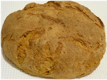 Un pane insolito ma buono.... Pane integrale con cachi