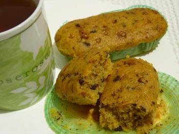 Mini plum cake al olio, con zucca, cioccolato e amaretti