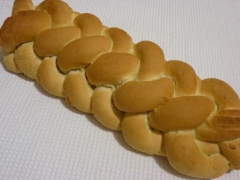 Pane intrecciato a 6 con impasto tipo ferrarese....