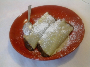 Crespelle con banane e amaretti