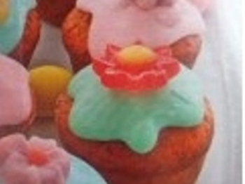 Muffin fioriti al cioccolato bianco