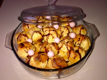Pentola di Bignè con Crema al melone