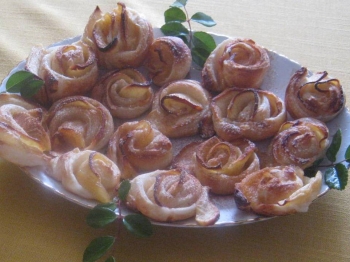 ROSE DI MELE E SFOGLIA