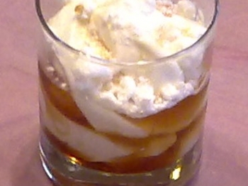 YOGURT GRECO CON SCIROPPO D'ACERO